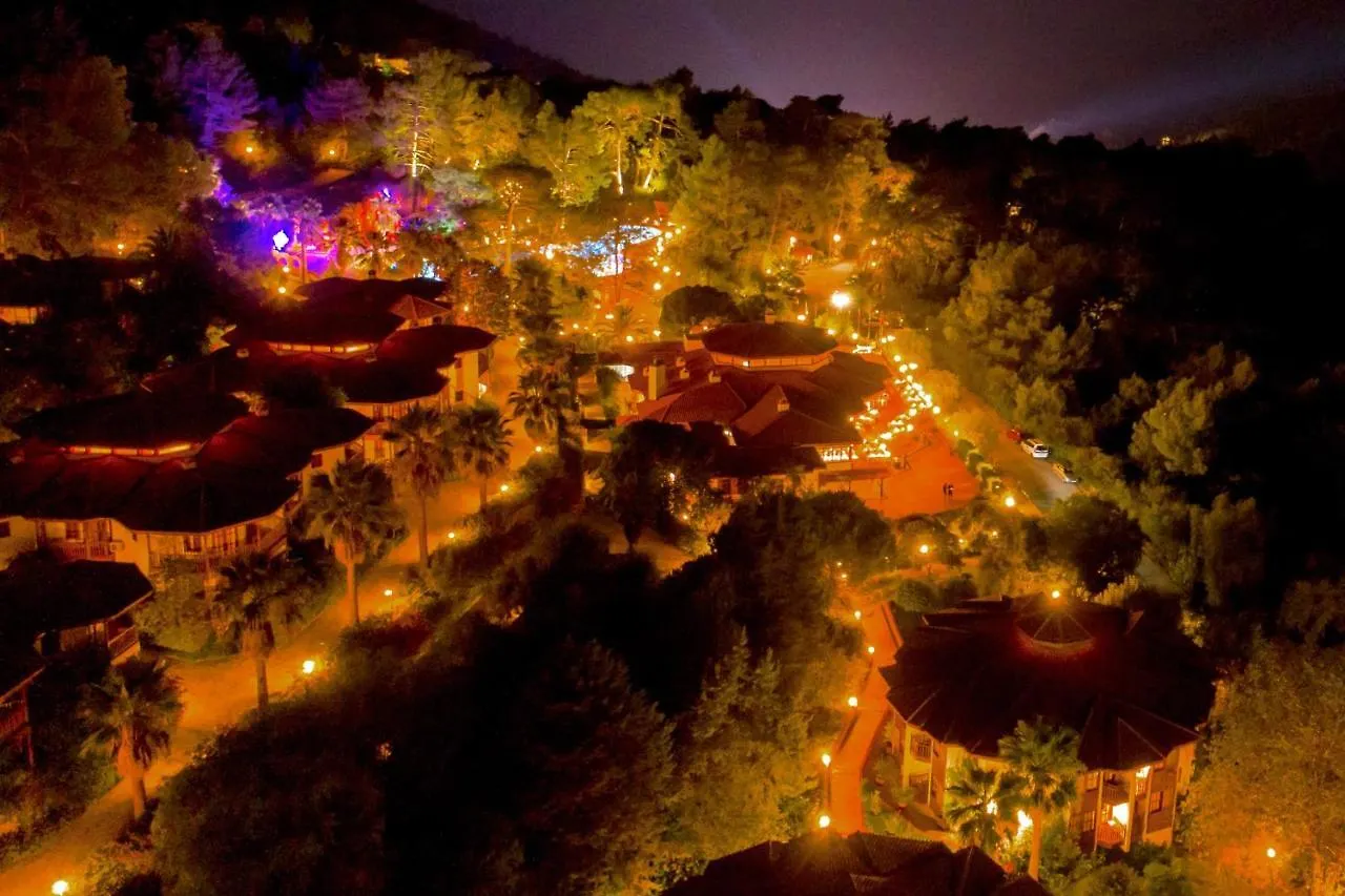 Montana Pine Resort Oludeniz 4*,
